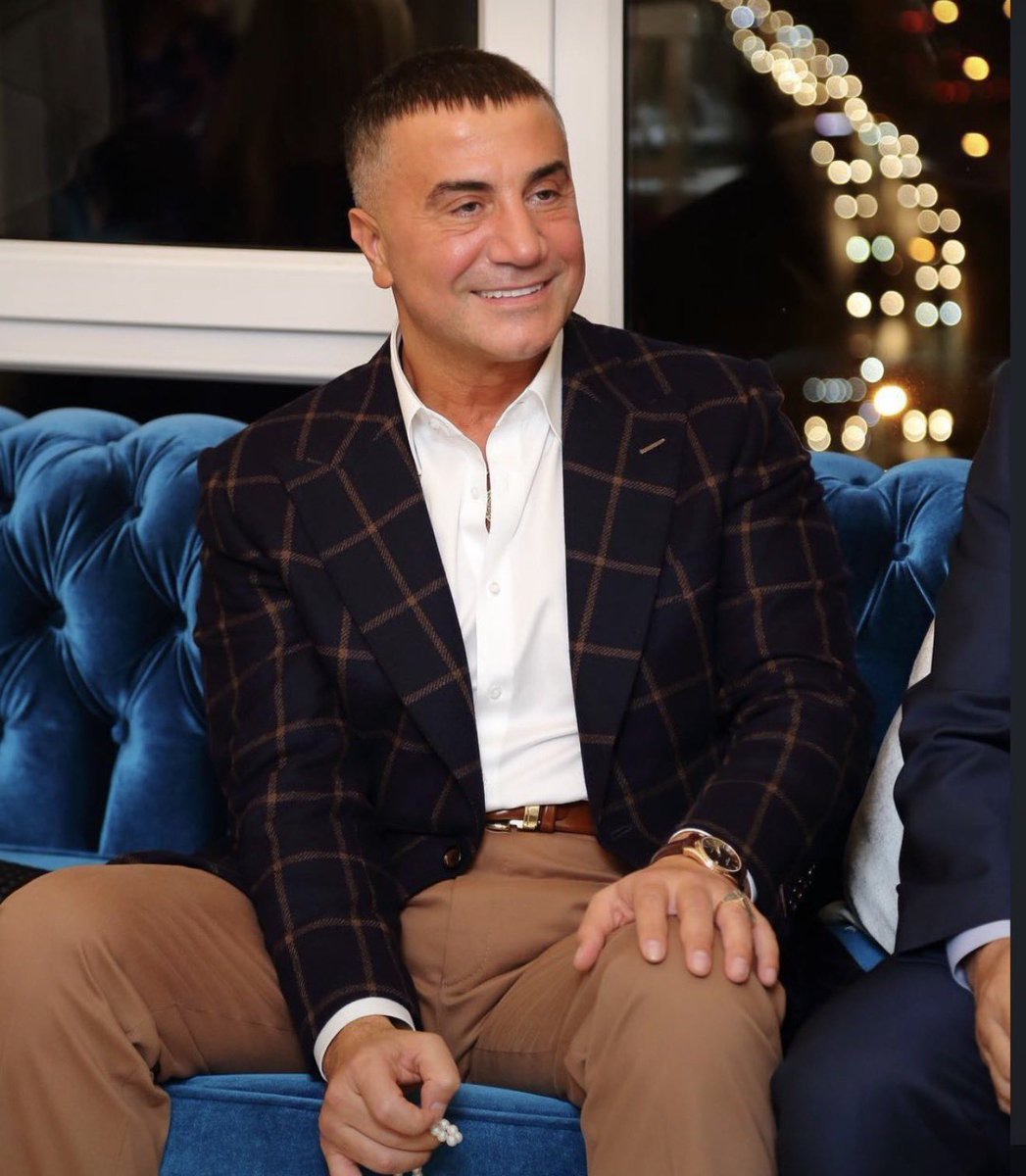 reissedatpeeker's tweet photo. Reis, gurbet ellerde olsan da gönlümüzde yerin daimdir. Yaklaşan doğum günüm vesilesiyle, senden bir hatıra olarak göndereceğin bir tesbihi büyük bir kıymetle taşıyacağım. Bir tesbih değil, senden kalan bir hatıra olsun.
@sedat_peker #SedatPeker #birumutturyaşamak #Reis https://t.co/2khwXdOzYj