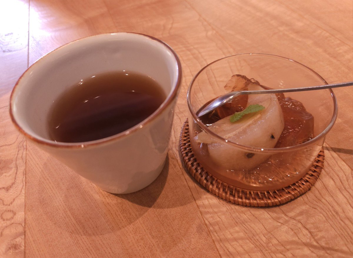 ezuka16's tweet photo. 精進食堂ときとそらに連れていってもらいました。 普段食べない食材もけっこうあって面白かったです^^そしておしゃべりは今日も楽しい♪ #簗田寺 https://t.co/hfDhcVHmkN