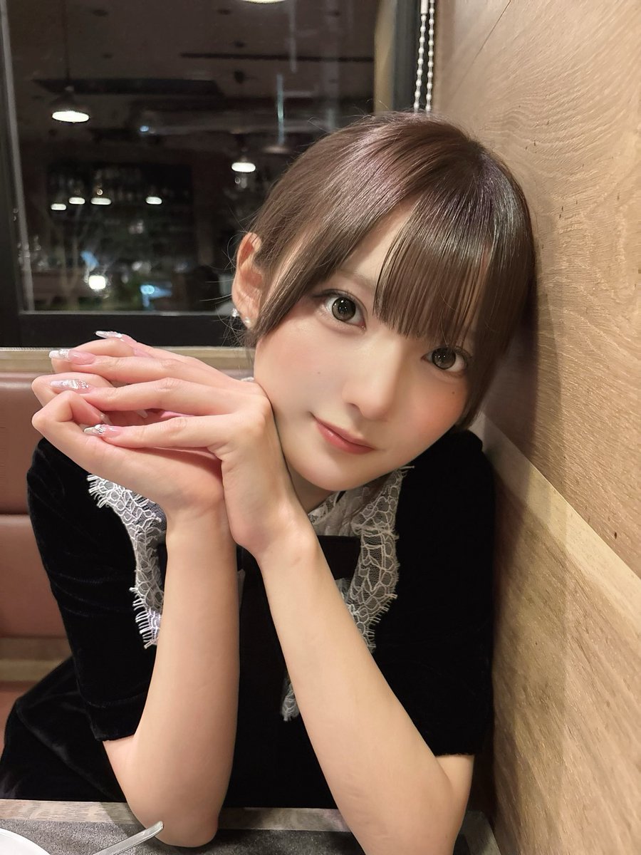 cho_moca_'s tweet photo. このあとどうする？ https://t.co/AwViDhutpC