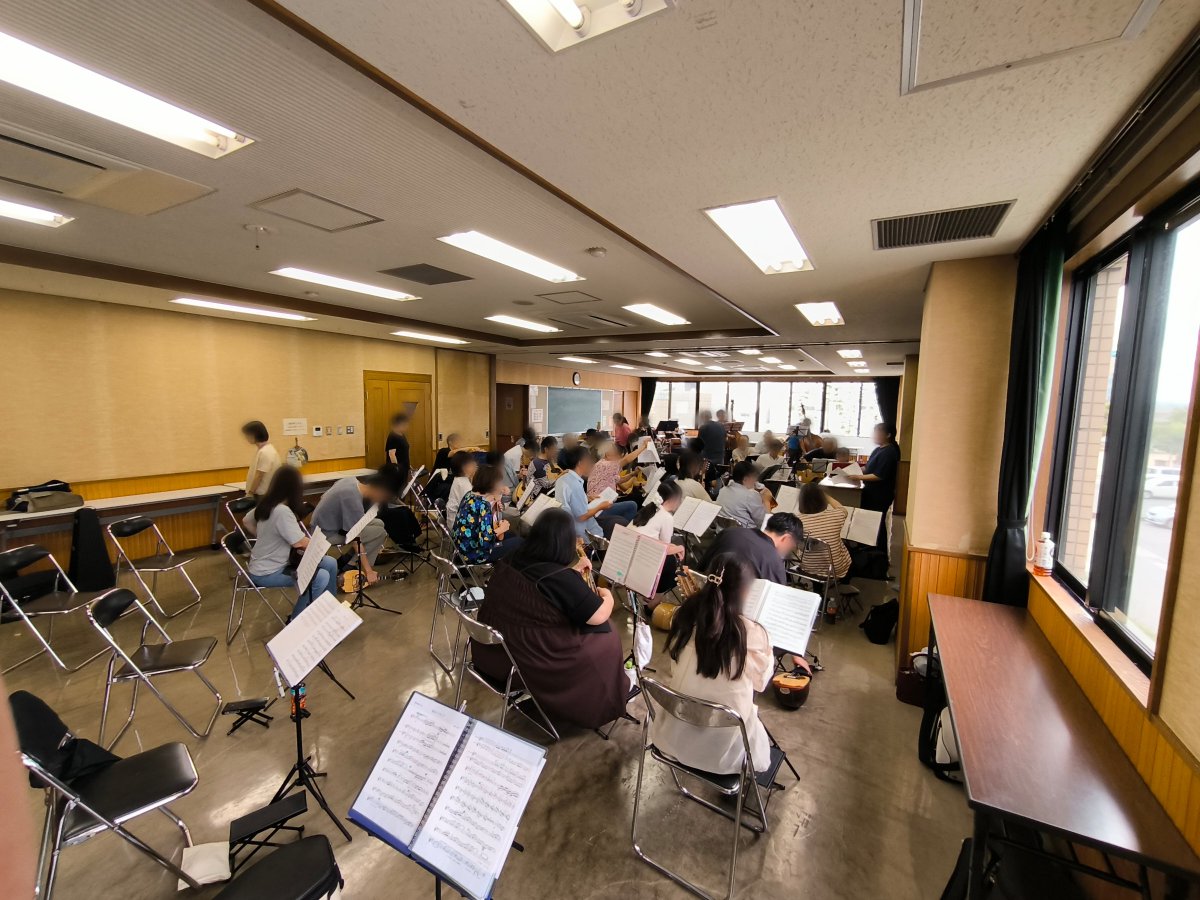 poco_mandolin's tweet photo. ちょうど1週間前の9月6日はPOCO2027の結成式でした🎼 前日には飲み会も行われました🍻

新たなメンバーや久しぶりに復帰するメンバーも加え、来年6月に向かって頑張ります💪

POCO2027は2027年6月27日(日) に岡山シンフォニーホール大ホールにて開催予定です！

#POCO2027 https://t.co/RqI8mXu0lt