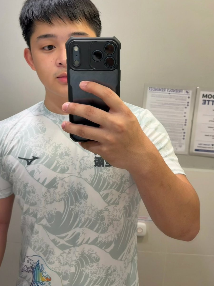 OnlyDansss's tweet photo. sweaty https://t.co/jEtkcdnj2V
