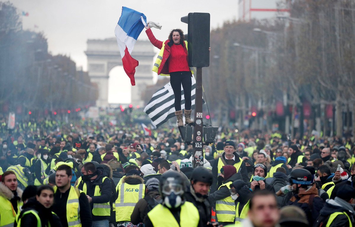 manonbymanon_'s tweet photo. 🚨⚡️🇨🇵 Samedi 17 octobre 2026, partout en France, librement sans horaire imposé, le peuple s'exprimera. Sans et au-delà des partis politiques, le peuple, rien que le pays réel si légitime. 
Je répète : 17 octobre ! Tous unis ! Tous mobilisés ! A partager 🙏✊️ https://t.co/wjQznWEeXE