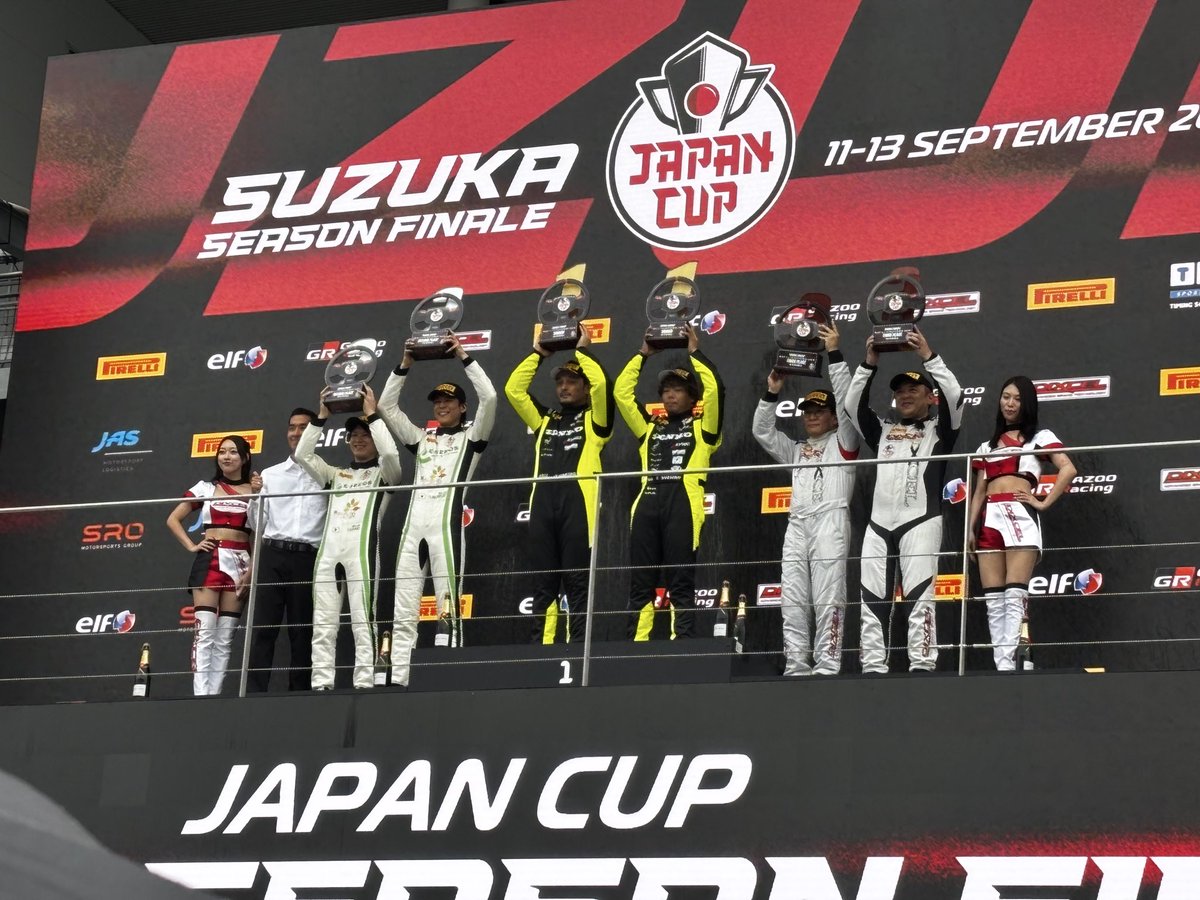 swdrifter's tweet photo. E-NEEDS RACINGさんの応援で鈴鹿へ行ってました🏁

大崎選手も村瀬選手も後続を引き離し、カッコよかった⭐️

ピットで順位が入れ替わったけど、どこで抜き返したんだろ？

貴重な体験ありがとうございました😊

＊F4で連勝中の白崎さんのお迎えには、これほど安心な後部座席はないなーって思った😂 https://t.co/oDzTud5DFL