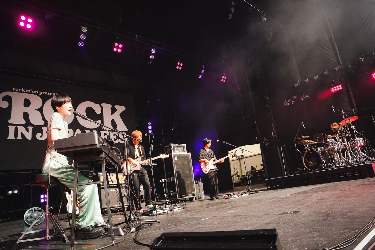 nisshoku_info's tweet photo. 09.13(日) 千葉・蘇我スポーツ公園

ROCK IN JAPAN FESTIVAL 2026
#RIJF2026 #ロッキン

#日食なつこ HILLSIDE STAGE🎹💥

お越しいただいた皆様、
誠にありがとうございました!!

⚡️Band members ⚡️
Vocal and Piano：日食なつこ @NSN58 
Guitar：沼能友樹 @tomoki_numano 
Bass：中山拓哉 @ikatakoya 
Drums：komaki @komaki1986