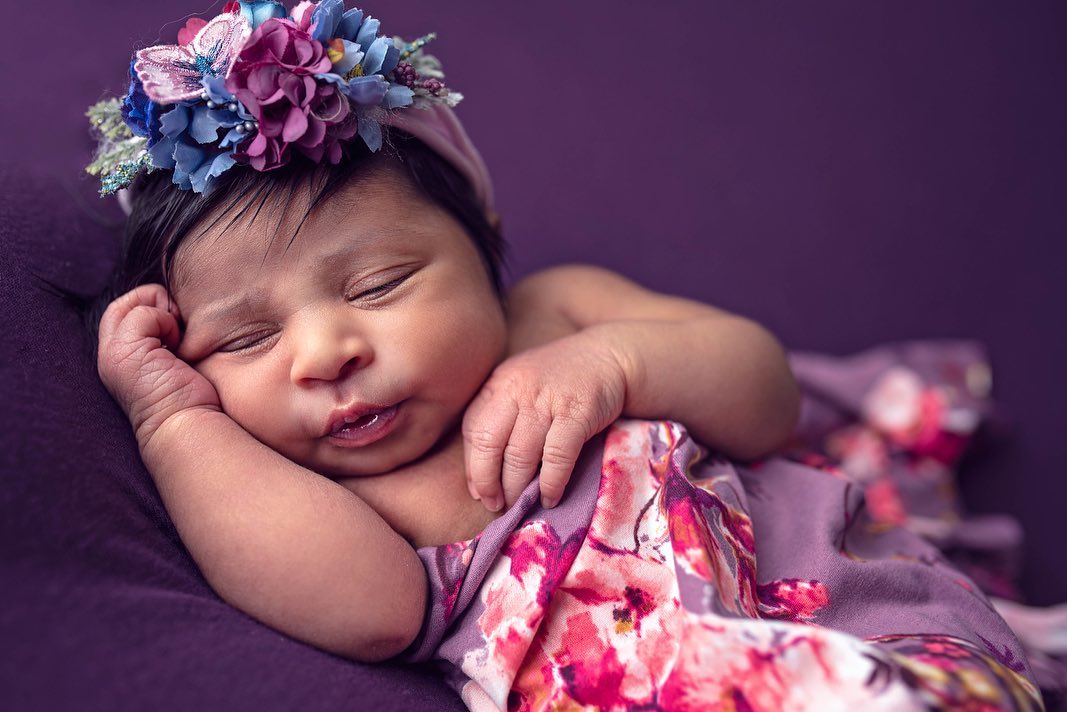 Thuanny041's tweet photo. Baby Aaradhya ~12 days new! Love capturing this beautiful family. Tiny princess has lots of love and care from two big brothers 🥰🥰
Happy Friday all! ! Typical Newborn Photo shoot includes - 5 or more themed setups. Baby in a basket, bean bag, https://t.co/902xzAVbSV