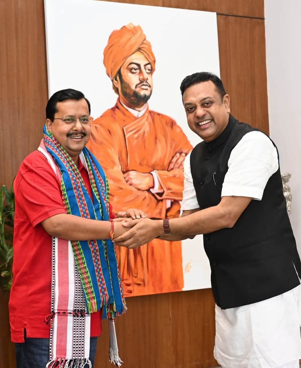 BJP4Tripura's tweet photo. 𝐑𝐈𝐒𝐇𝐀 - 𝐓𝐇𝐄 𝐏𝐑𝐈𝐃𝐄 𝐎𝐅 𝐓𝐑𝐈𝐏𝐔𝐑𝐀. 📷📷

𝐅𝐫𝐨𝐦 𝐓𝐫𝐢𝐩𝐮𝐫𝐚’𝐬 𝐬𝐨𝐢𝐥 𝐭𝐨 𝐭𝐡𝐞 𝐧𝐚𝐭𝐢𝐨𝐧𝐚𝐥 𝐬𝐩𝐨𝐭𝐥𝐢𝐠𝐡𝐭

@NitinNabin @sambitswaraj https://t.co/NIk2MB6zOz