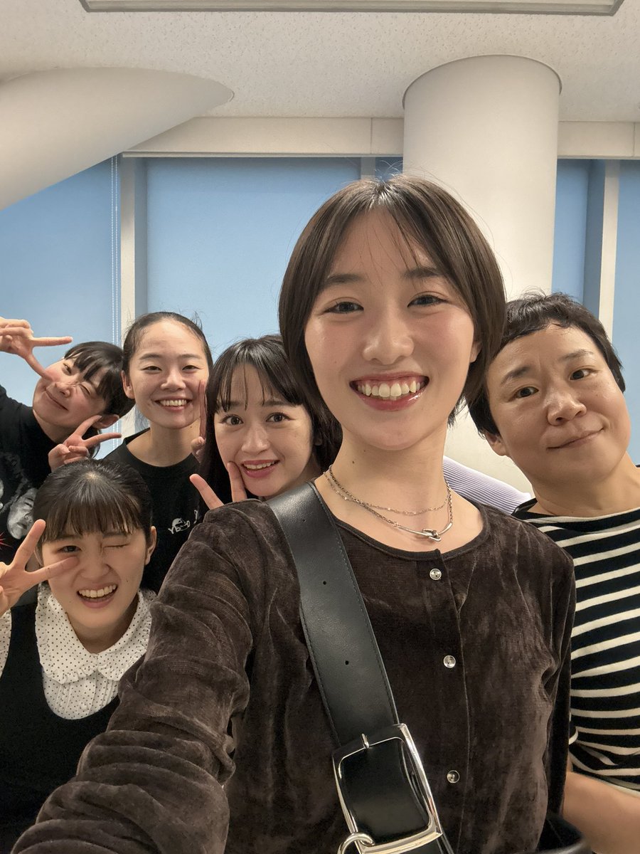 Haruka_Kudo1027's tweet photo. #平山建設  東京公演、無事に全公演終了しました！🪨本当に幸せな11公演でした、残るは高知！最後まで走り抜けます！でも、一旦休む！平山女子チームと📸 https://t.co/efIxnLQfLl