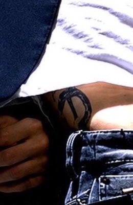 adorejayki's tweet photo. ni-ki is actually fucking insane for this because yk how painful a tattoo stretching from the lower belly all the way up to the ribs is?? and he still chose a bold text design with THAT much detail. that is an ungodly amount of pain tolerance. coolest man alive idc. https://t.co/yaav9mMH8b