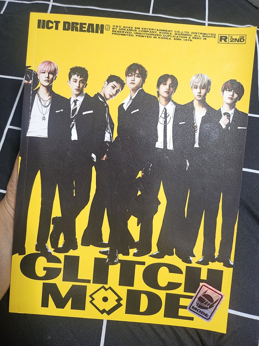 Urmidnightst's tweet photo. Ini jugaaa yaa, untuk photocard per satuannya 50k ajaa, album hot sauce lengkap 150k ajaa https://t.co/ItHNZh5O5Q