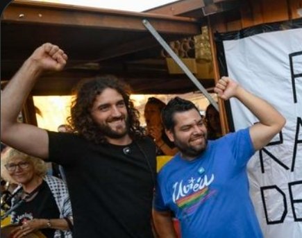 Rosana_Chia's tweet photo. @eldiarioes Las aresiones fascistas de antaño dejaban por lo menos algún moratón o al menos un despeinado. Nuevo #bulodelculo
No engañáis a nadie https://t.co/A3LWdvUXfA