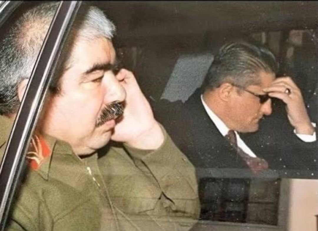 volkan_giritli's tweet photo. 🅾️Kaşif Kozinoğlu öyle bir yiğittir ki, O'na toprak bile kıyamamış. Mezarı açıldığında vücut bütünlüğünün korunduğu görülmüş.

O; Bosna'da "Fedai",
Azerbaycan'da "Köroğlu",
Afganistan'da "Türk General",
Türkistan'da "Hayalet" idi.

Şimdi kendi vatanında "Ölümsüz..."
#pazar