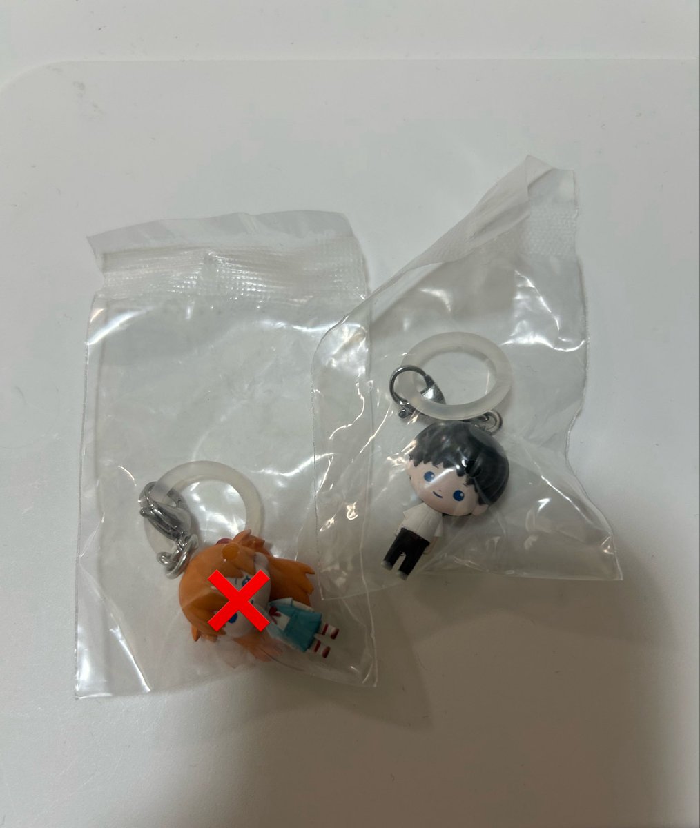 ri617_'s tweet photo. エヴァ 交換 めじるしアクセサリー

譲 : シンジ 

求 : レイ

三ノ宮･梅田にて手渡し、郵送可能
お気軽にお声かけください。 https://t.co/pU16lSyTxs