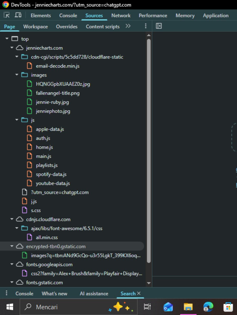 archivepik's tweet photo. I am sharing these screenshots respectfully because I believe accusations this serious should be based on specific evidence.

If @JGC1_ believes that @LISANATIONS_ copied their work, please identify the specific lines of code, unique implementation, assets, or other material that were allegedly taken.

We are more than willing to compare the actual source objectively.
Similarity is not the same as proof of copying.