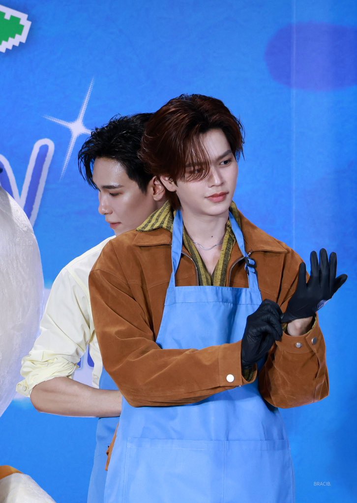 bracib_'s tweet photo. มีคนใส่ผ้ากันเปื้อนให้แบบนิไหมคับเชฟ https://t.co/7DjZCAqRfq