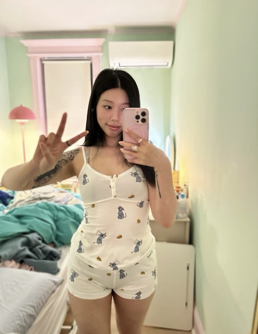 Minqevuu's tweet photo. #sgnsfw #sgxmm

Pm for my  channel 💦, Sexting 💞FaceTime 👻. For more details click the link below 👇🏻 for more details vial telegram

https://t.co/9DiBoZPBqv https://t.co/w4D2HhmI4k