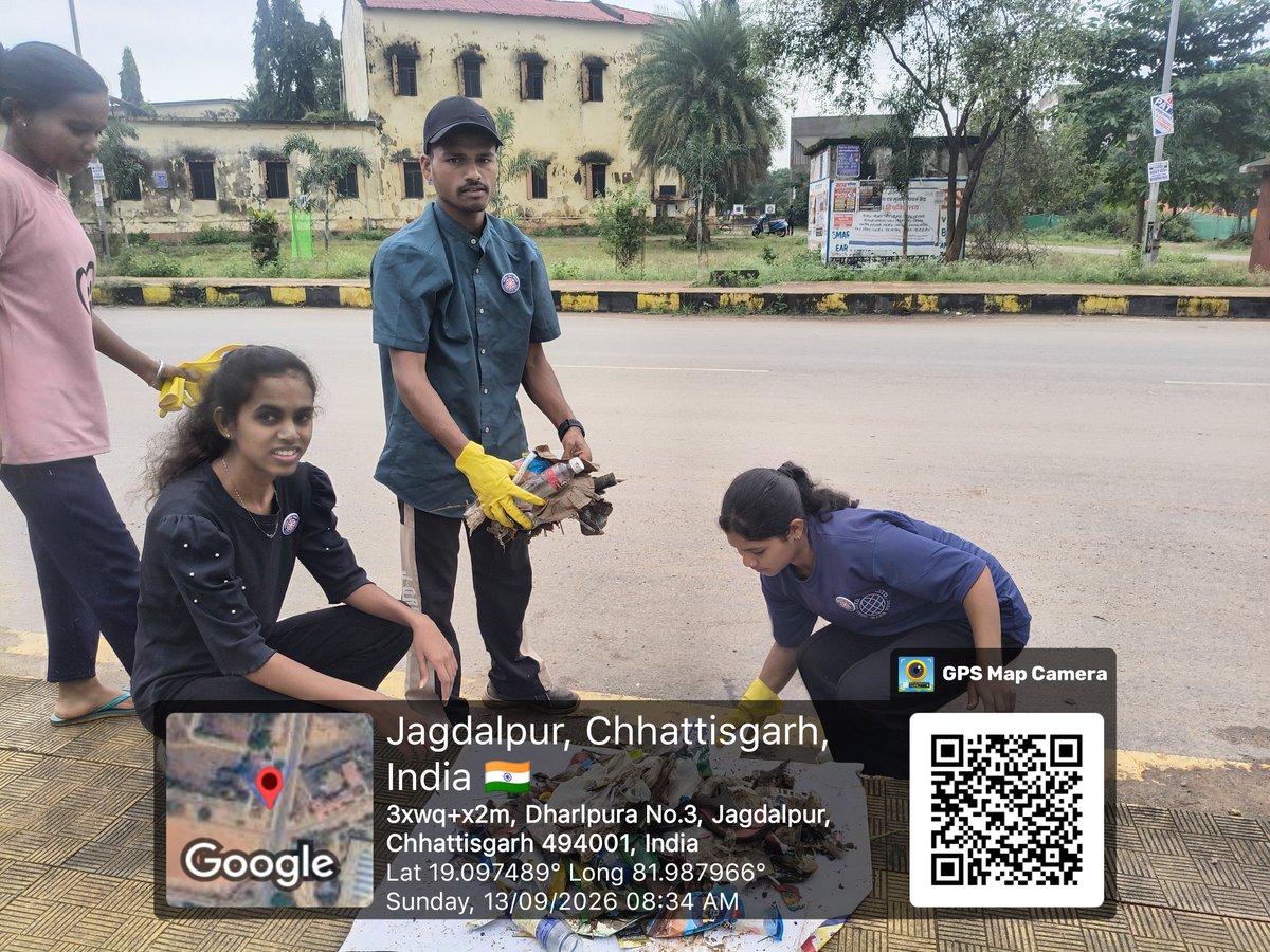 BhimsinghM2007's tweet photo. Aaj nss volunteers ne pg college jagdalpur (baster) college campus mein new volunteers ko nss clapping and sabhi volunteers ne exsice and saf-safai introduction kiye #younleadrsdialogue @nssindia @NSSRDBhopal @NssChhattisgarh @nsssmkubCG @DrDadulal https://t.co/3Sg5hozmP3