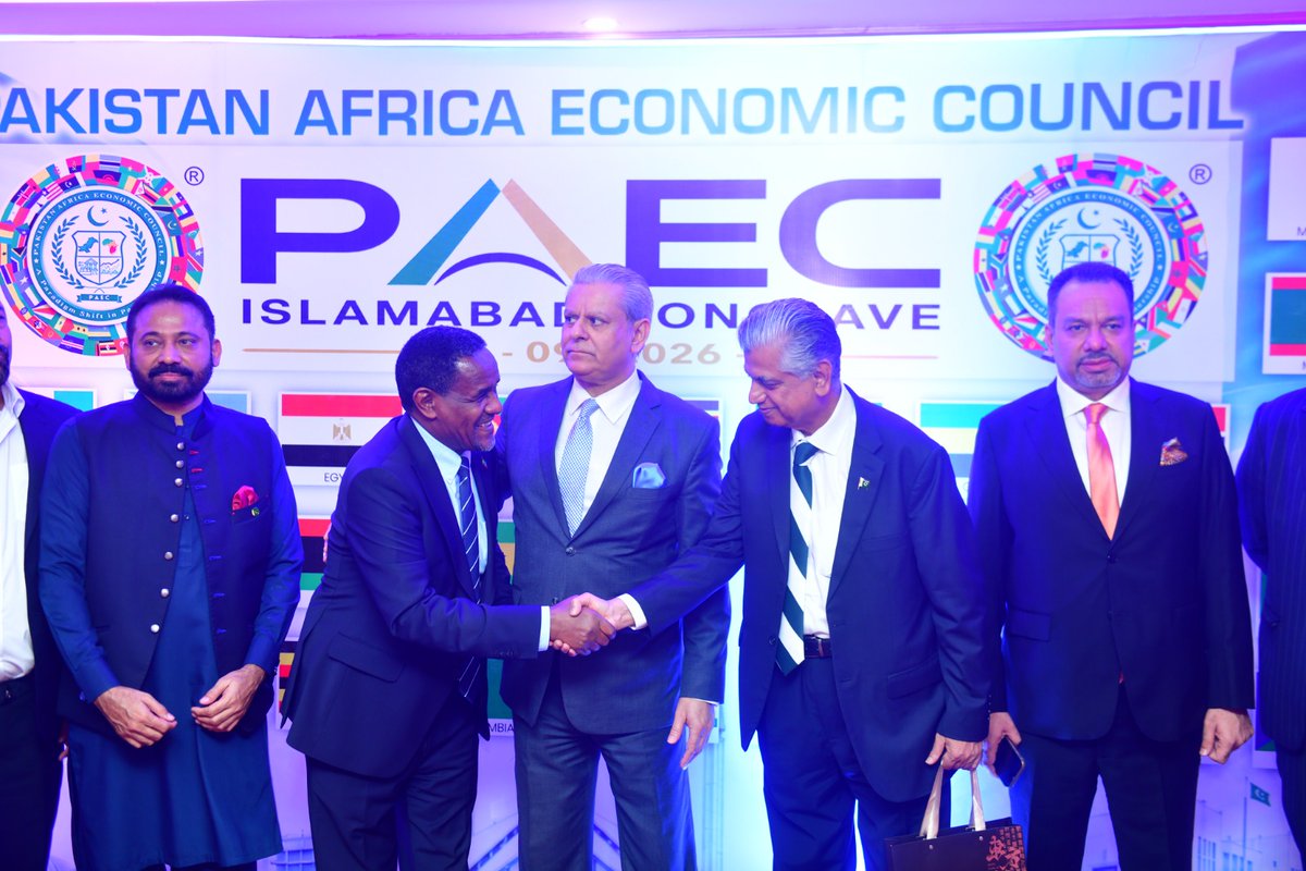 ETEmbassyISB's tweet photo. H.E. Ambassador Dr. Oumer H. Oba at the launch of Pakistan-Africa Economic Council in #Islamabad!
The #PAEC has been launched to strengthen trade & investment partnerships between #Pakistan 🇵🇰 and #Africa including #Ethiopia 🇪🇹.
@ObaOumer @murtazasolangi
@africaupdates https://t.co/bEjNSStCX7