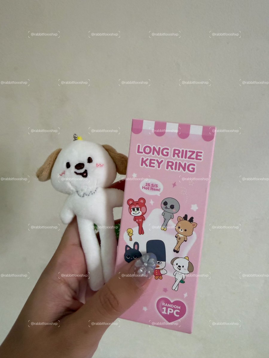 rabbitfoxxshxp's tweet photo. พร้อมส่ง✨ ตุ๊กตาแอนตันขายาว anton long riize keyring 

ไม่เคยห้อย ไม่เคยพาออกนอก แกะมาเช็คของอย่างเดียว

💌 ราคา 980 บาท รวมส่ง

#ตลาดนัดน้องข้าว #ตลาดนัดriize https://t.co/fRH8NBWExF