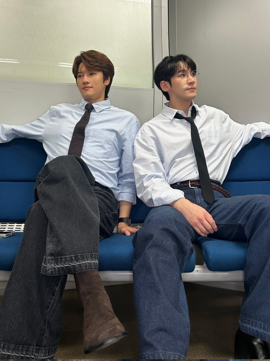 _Duetto_'s tweet photo. 📸 SBS 인기가요

듀에토 ‘제발’ 막방까지 완료 🙌
함께해 주신 모든 분들 감사합니다🙏
‘제발’ 앞으로도 많이 사랑해 주세요!

#듀에토 #DUETTO #제발
#인기가요 #INKIGAYO #SBS인기가요 https://t.co/cYBrHKiZA8