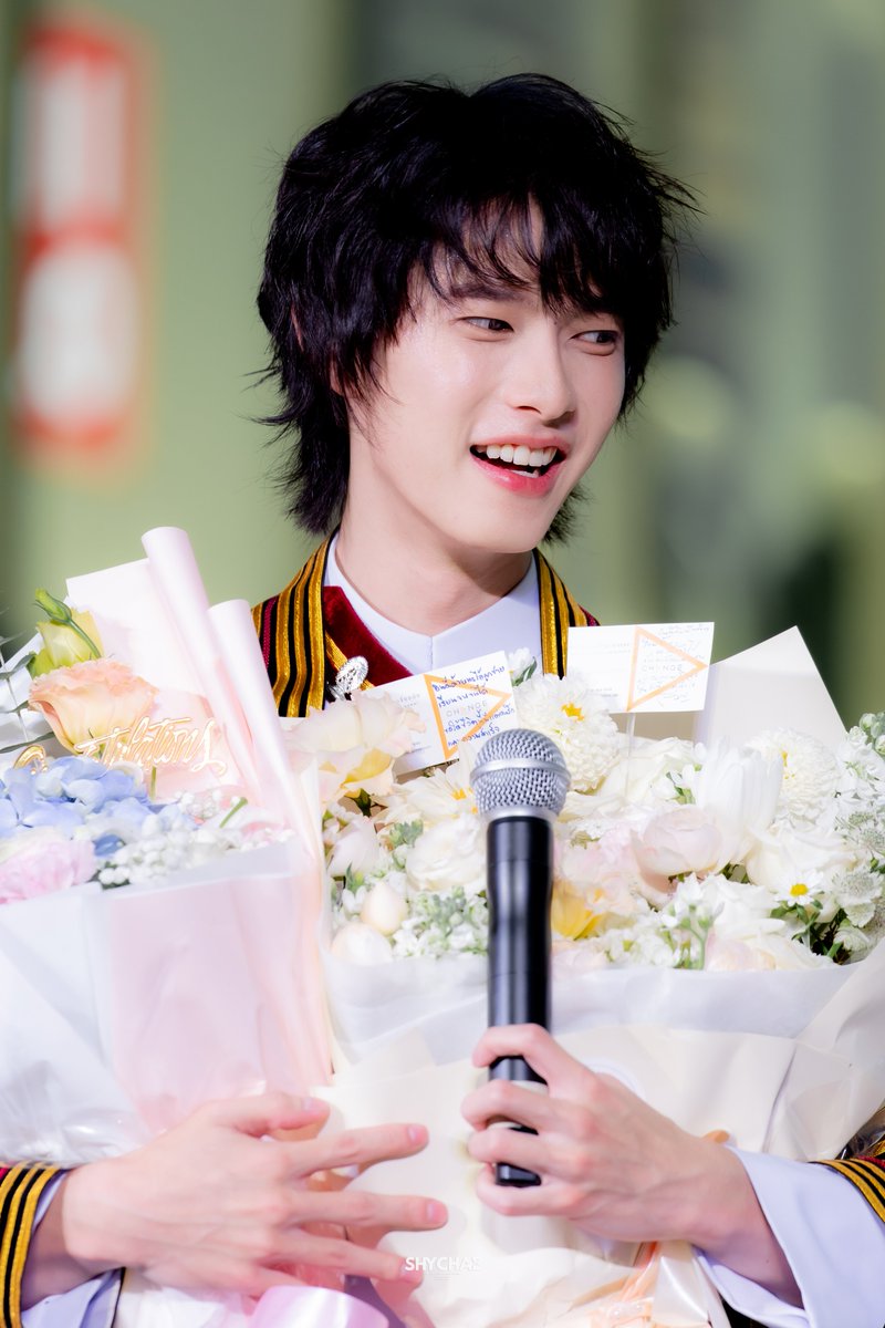 shychaelee's tweet photo. เด็กดีของเรา วันนี้เป็นพี่บัณฑิตแล้ว 🎓🎓

POOH GRADUATION CELEBRATION

♡.* #ppoohkt @ppoohkt *.♡
260912 — #POOHGradGathering2026 https://t.co/WGlfAIP2oL