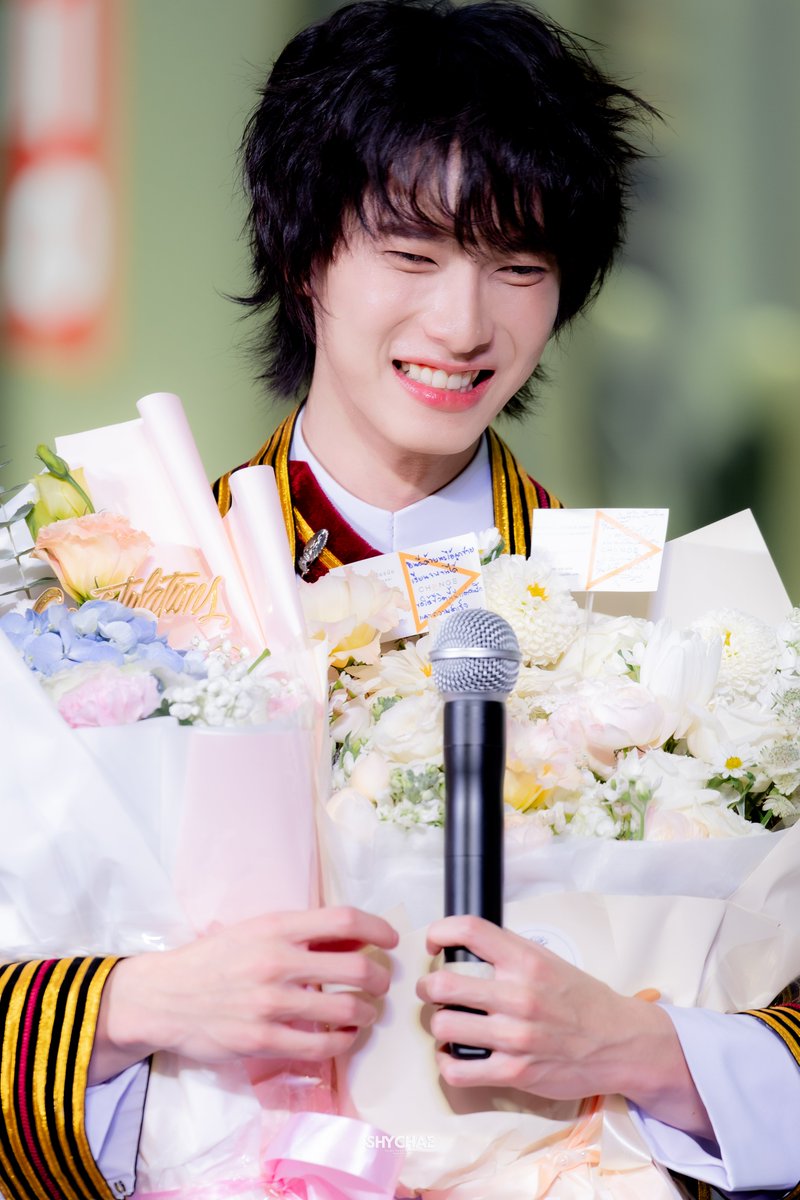 shychaelee's tweet photo. เด็กดีของเรา วันนี้เป็นพี่บัณฑิตแล้ว 🎓🎓

POOH GRADUATION CELEBRATION

♡.* #ppoohkt @ppoohkt *.♡
260912 — #POOHGradGathering2026 https://t.co/WGlfAIP2oL
