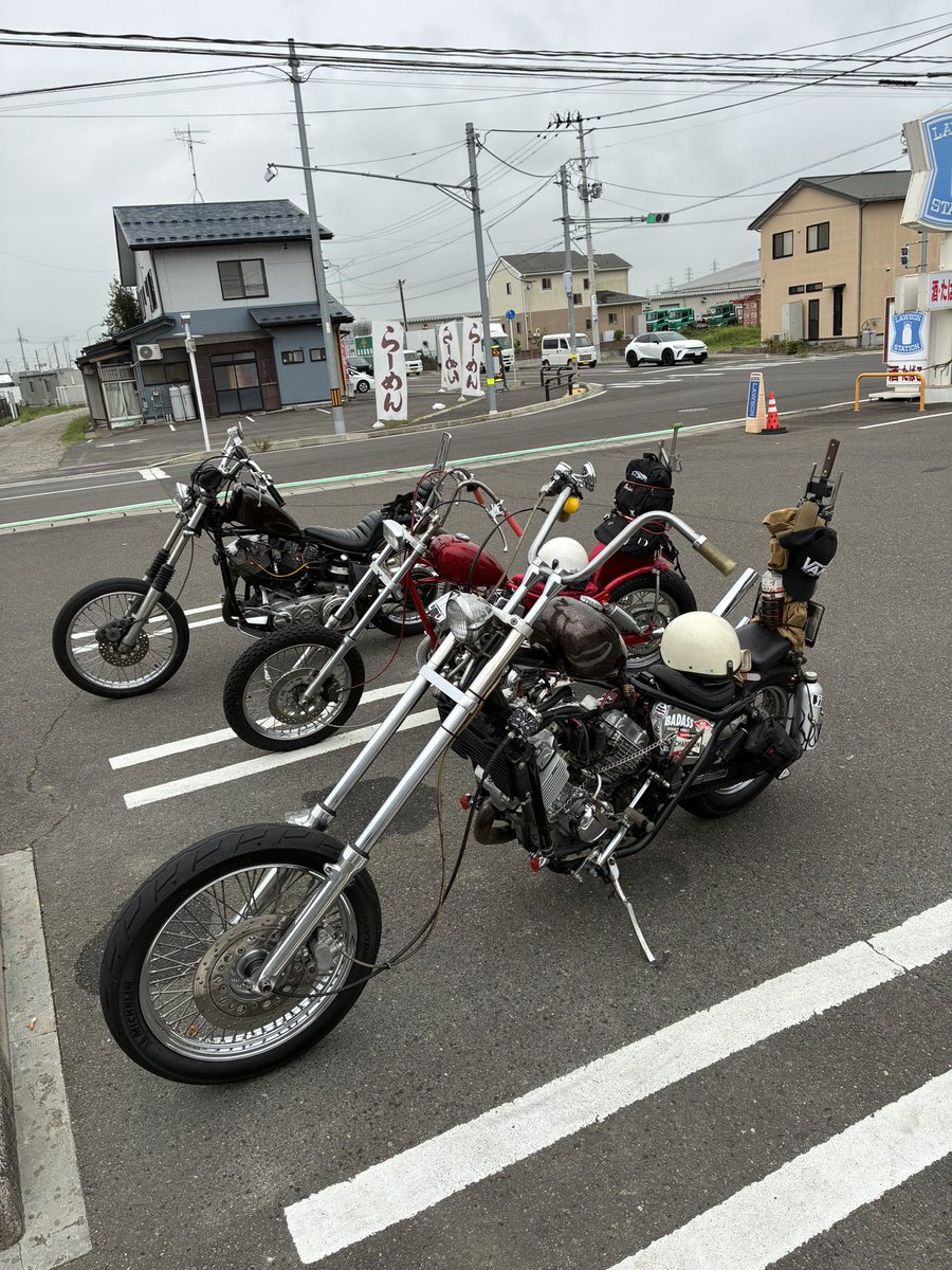 chaosfazz's tweet photo. 大量のハーレーは暴走族の倍以上うるさいと思った1日でした
楽しかったぜ https://t.co/dWzcbRb7Ij