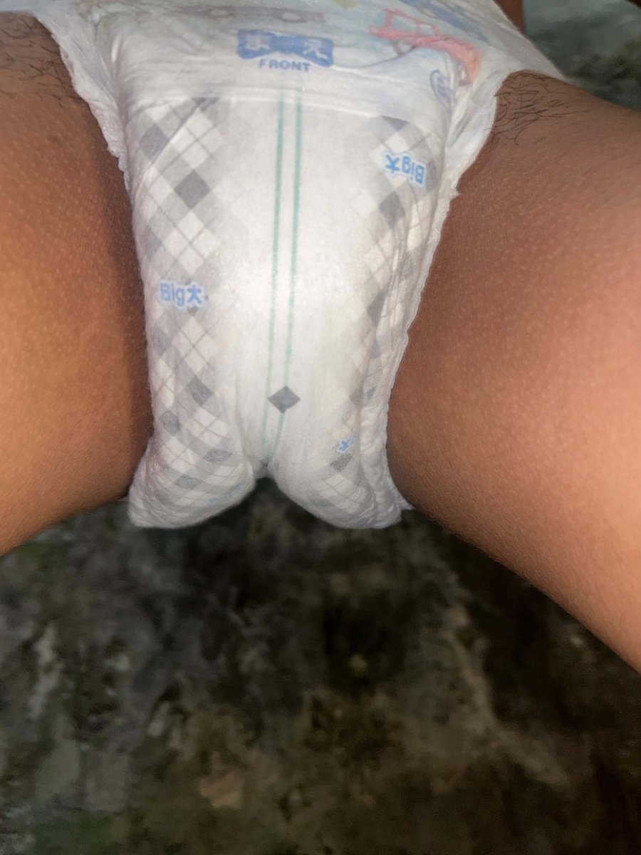 Mamypoko_boy's tweet photo. Just got changed, I just put on my diaper and it's already wet😭🫣 https://t.co/gQguQp3SAZ
