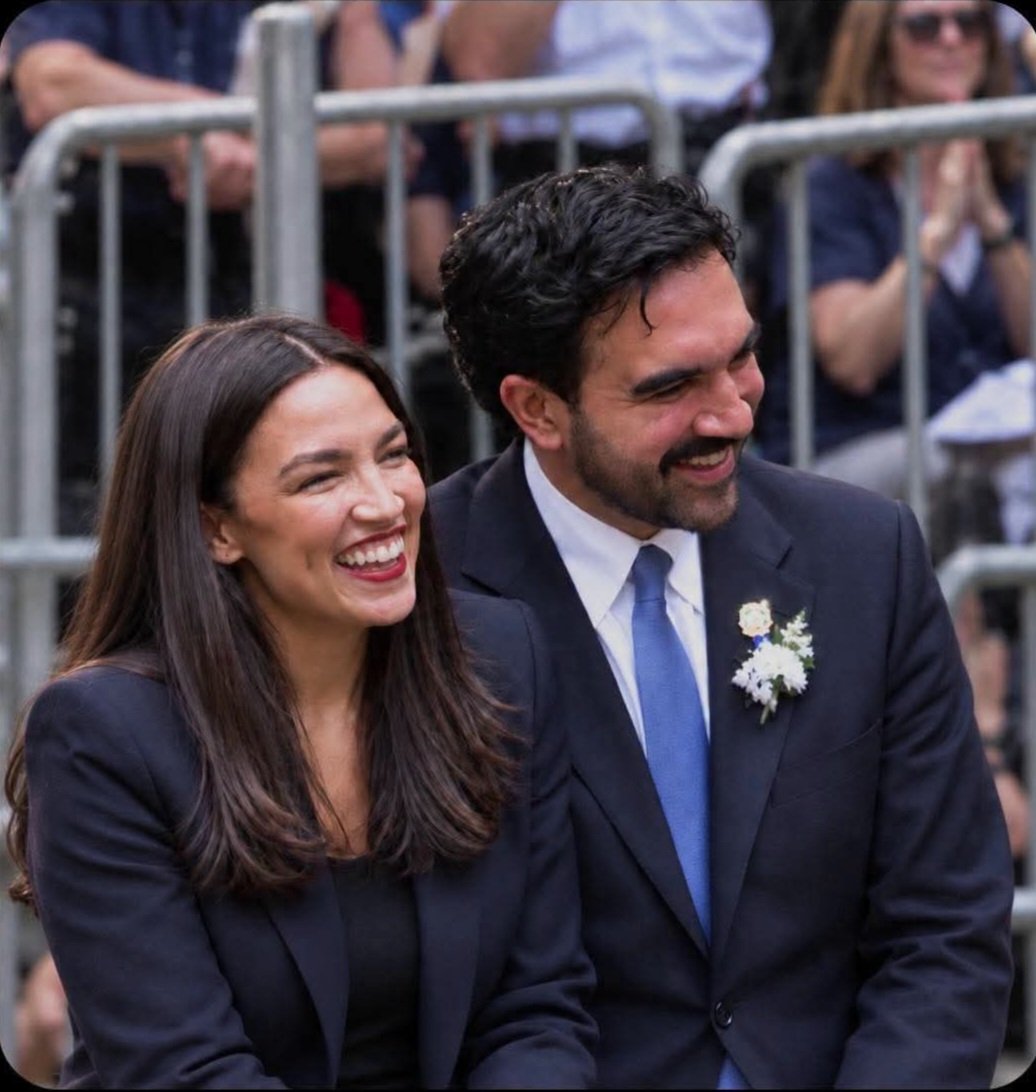 RossyPrime's tweet photo. THIS PHOTO JUST LOST AOC
THE 2028 ELECTION. https://t.co/x6uvTxndU9