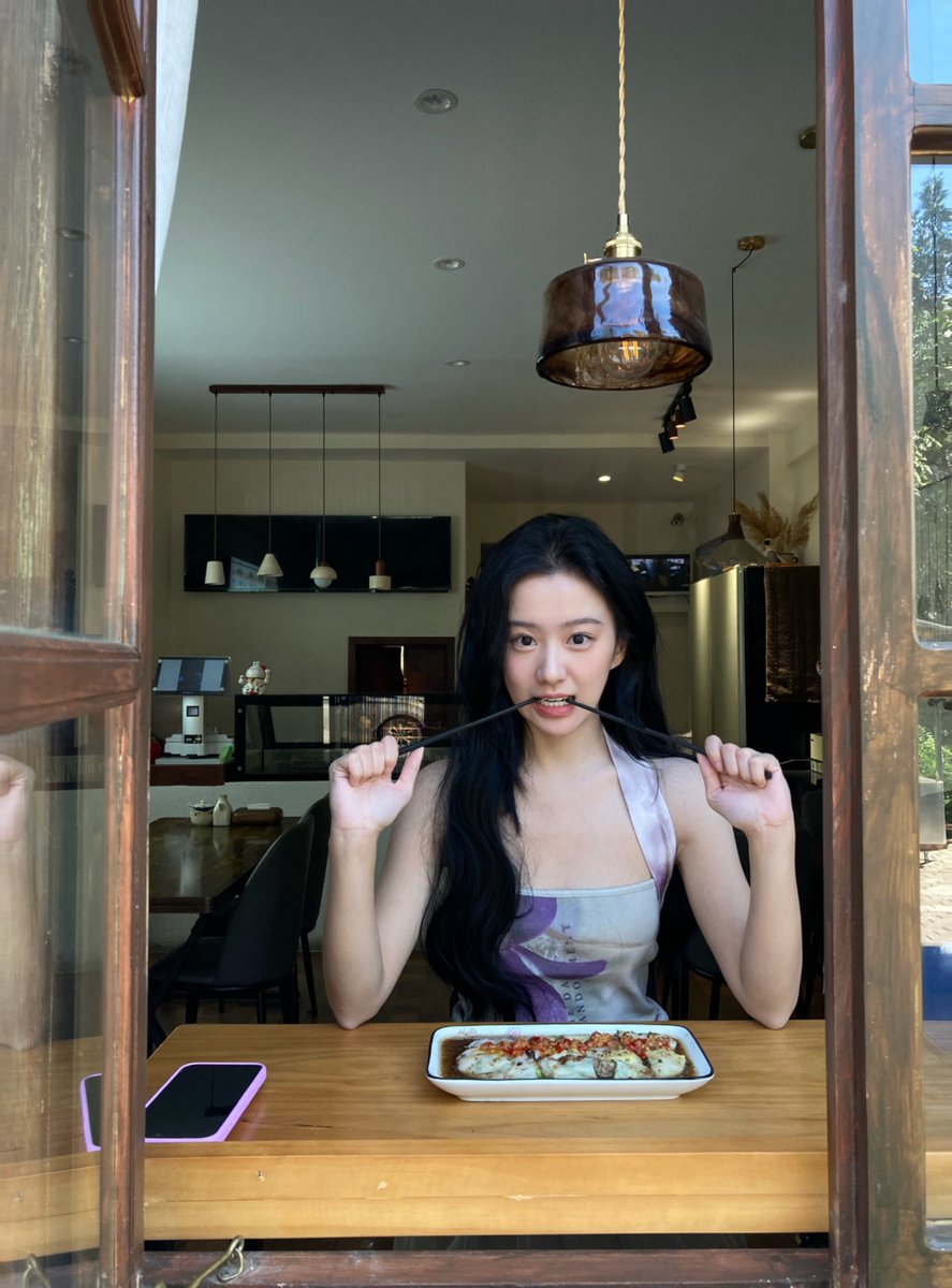 forshangen's tweet photo. 📸 260913 ✧ Bao Shangen Weibo Update 

I actually found a really good cheung fun place! (งᵒ̴̶̷᷅ωᵒ̴̶̷᷄)ง⁼³₌₃

#BaoShangen #包上恩 https://t.co/WWz1vX3pbK