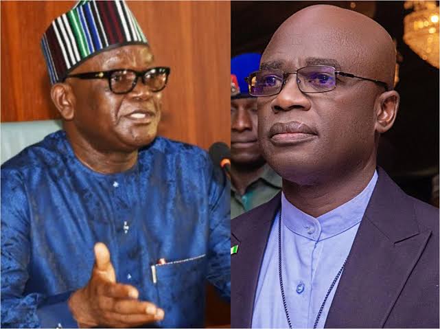 NigeriaStories's tweet photo. JUST IN: Formrr Benue Governor Ortom challenges current Governor Alia to explain how state funds have been used while addressing insecurity, welfare and development concerns. https://t.co/xtpMSROluw