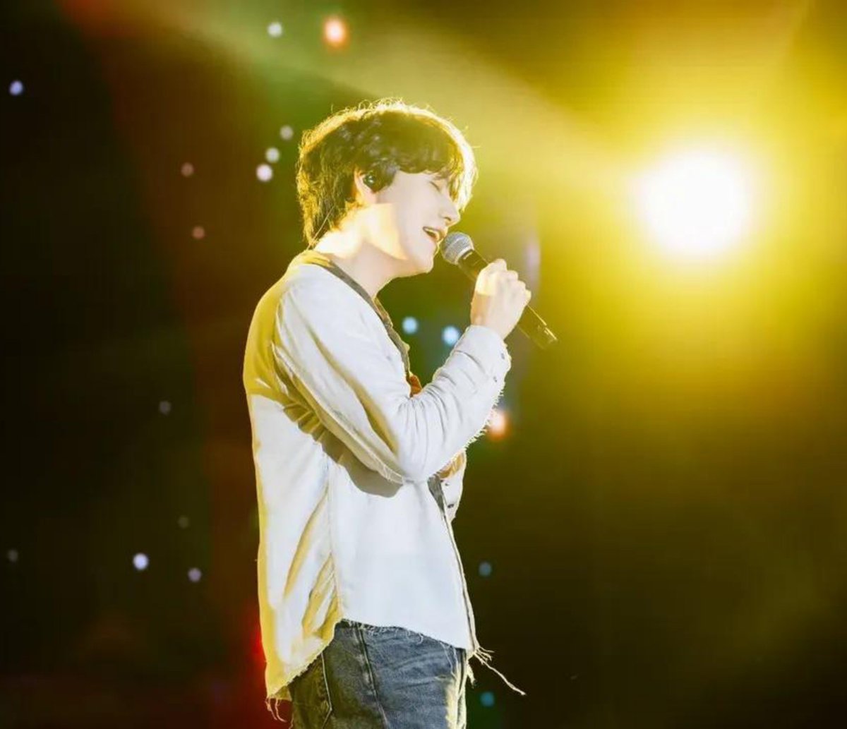 gyuramkyu03's tweet photo. 260912 Kyuhyun Penghu Music Festival Taiwan 

#규현 #kyuhyun
#曺圭賢 #圭賢 https://t.co/5hWqvdK8yI