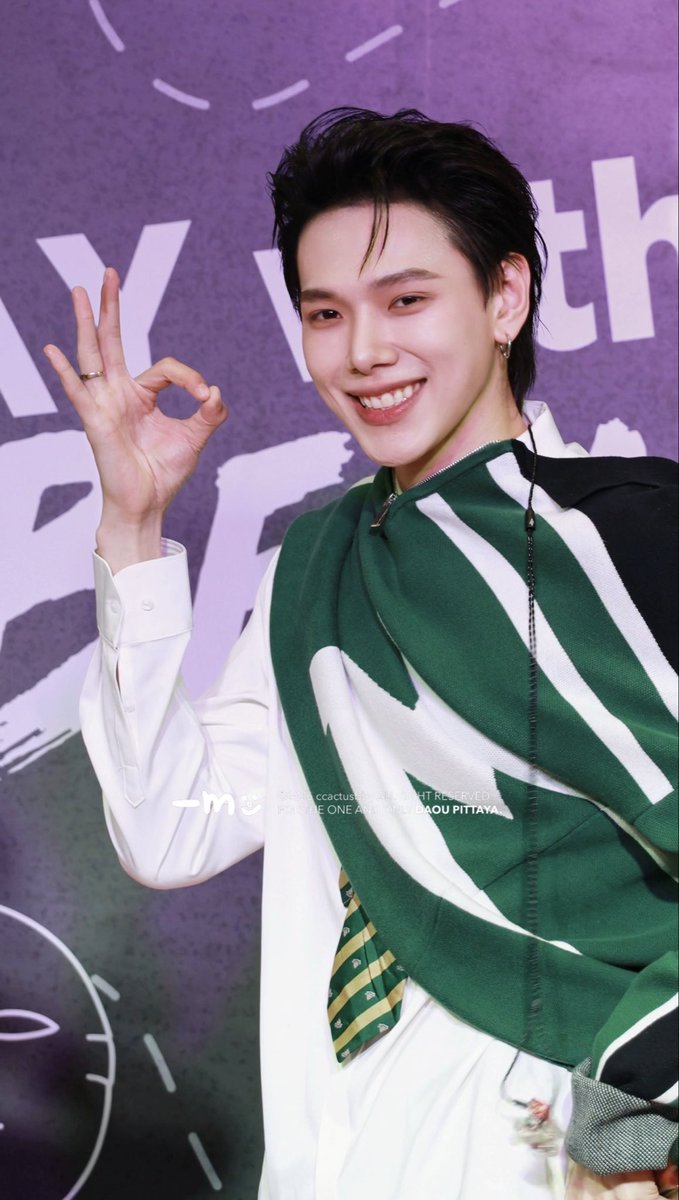 ccactusbby's tweet photo. ยิ้มหวานมากกก แล้วเอามือมาเด้งๆ ทิแจ้มตัวเองงะㅠ ㅡ ㅠ ด้อนมุ้ไม่ทันแล้ว วันนี้เต้มมุ้เต็มถังมาก ! 🔋

Watsons30thAny x DAOU
#WATSONSPLAYGROUNDxDAOU
#ต้าห์อู๋ #DAOU #oueiija @oueiija https://t.co/ovirT1G1aB