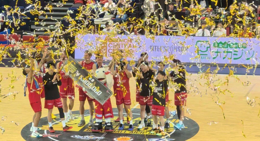 aya_m_1995's tweet photo. 優勝！おめでとう！
ディーディーへの最高のプレゼント😭❣️ https://t.co/skxfUnWZDt