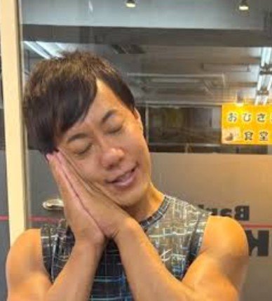 02zhoh's tweet photo. 【消灯スリーパーだった】
部屋を消してから寝ます。（普通） https://t.co/kekALdNlSE