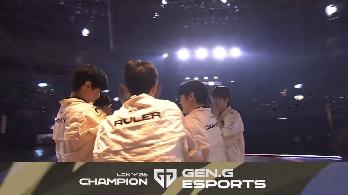 AuxCasts's tweet photo. GenG are once again LCK champions. It's insane the level of consistency this org has been able to show over the past years. Even across a tumultuous period they still manage to deliver at the end of the season

Ruler in particular had a stellar series, considering his tough recent run of form, he levelled up massively in recent weeks and was a big hard carry today

Was a pleasure casting my first LCK finals, hope you enjoyed it, and hope I get the chance to do many more!