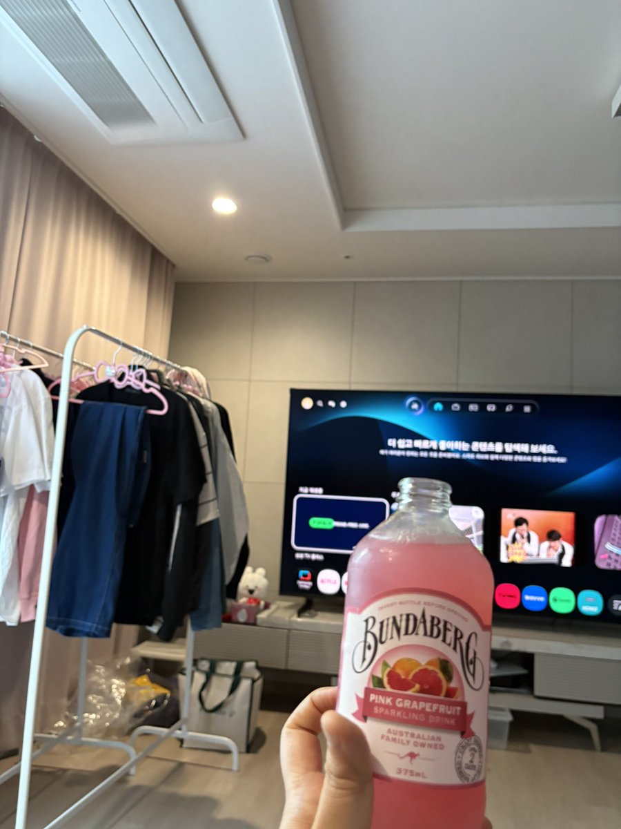 pangpangducks's tweet photo. 집정리는 천천히..
이사완룡 https://t.co/j5djJEINbl