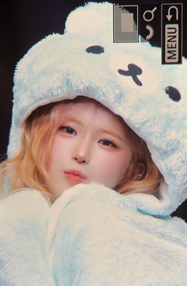 plovongbong's tweet photo. 260913
송하영 프리뷰 4p
😙😙
#송하영 #하영 #프로미스나인 #fromis_9 
#SONGHAYOUNG https://t.co/jgwPkn2YHA