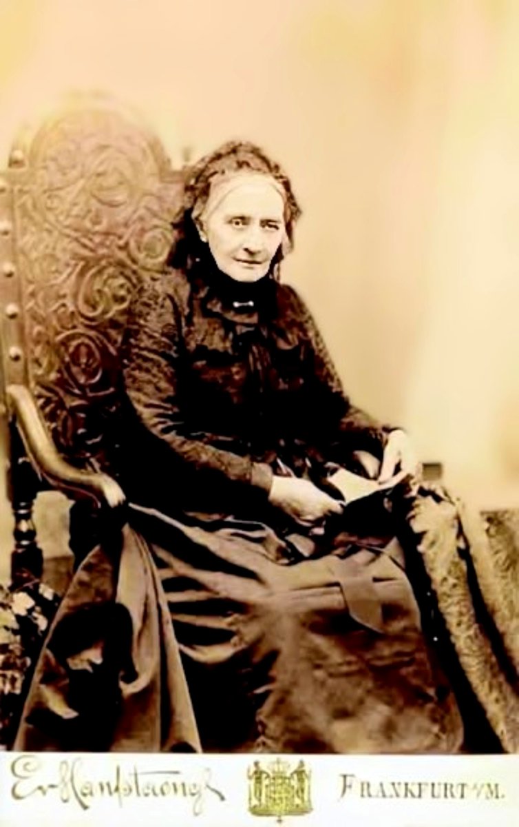 ConrothN's tweet photo. Today, 207 years ago, the brilliant German virtuoso pianist, composer, and influential educator #ClaraSchumann was born 🎂🎹🎶🌹
In 1840, she married the renowned composer #RobertSchumann.
She maintained a deeply profound, lifelong relationship with composer #JohannesBrahms. https://t.co/kUDf6ehoiF