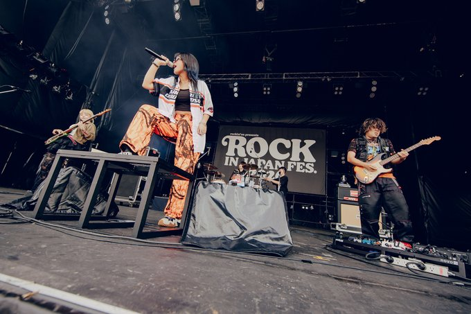 mona67716's tweet photo. [ROCK IN JAPAN FESTIVAL 2026] OddRe: - ライブ写真＆セトリ公開
PARK STAGE 9/13(日)15:05～

🎧TODAY'S SETLIST
https://t.co/At0yCbdGOM

01. FEVER TIME
02. 東京ゴッドストリートボーイズ
03. 黄泉還
04. ai my me
05. CRASH OUT!!!
06. Revival

#RIJF2026
#ロッキン
#OddRe: https://t.co/tFBJ0FOT4O