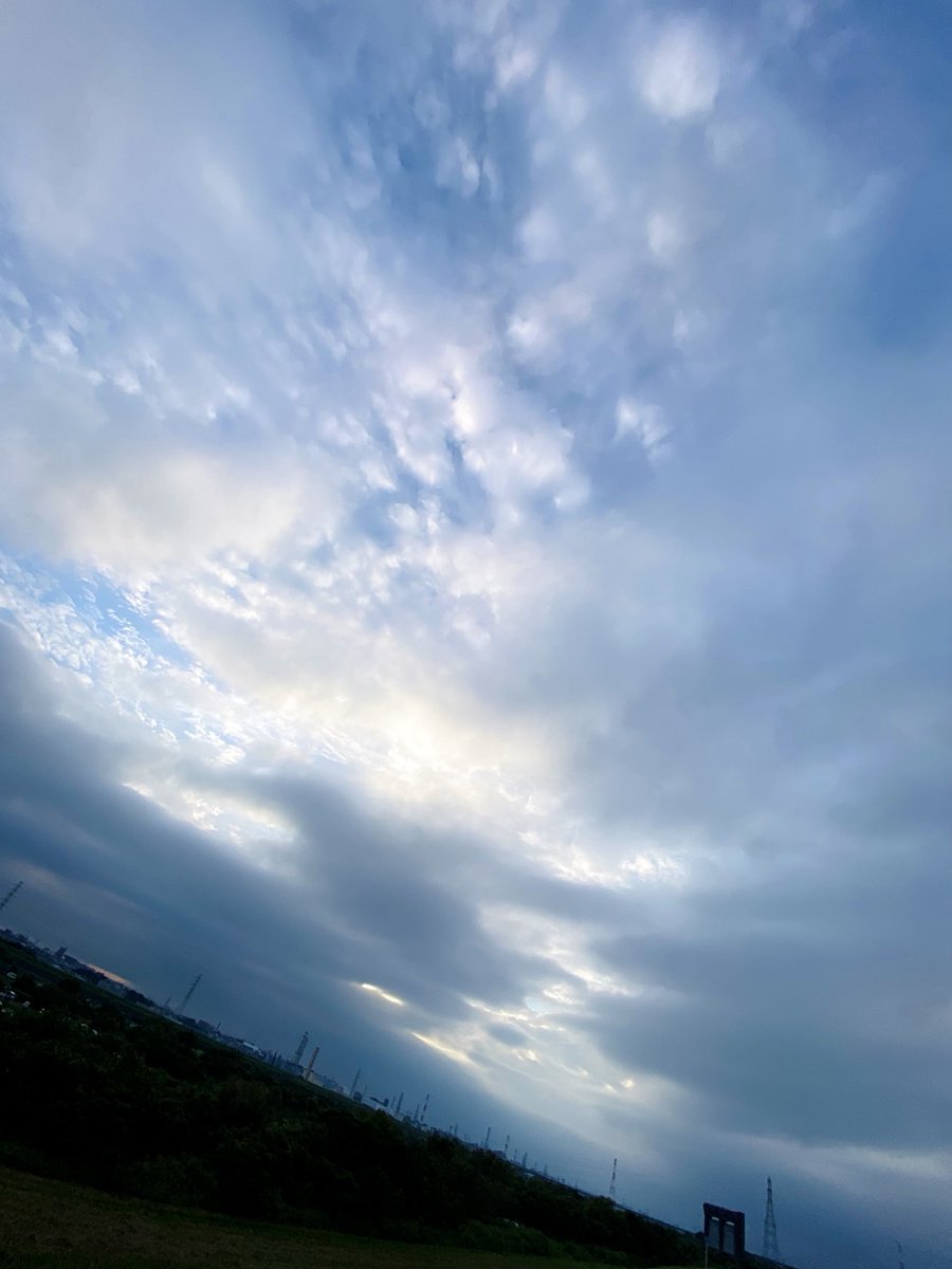 XOa0RfZt9hkzYJc's tweet photo. また明日😊 https://t.co/457klR6gKr