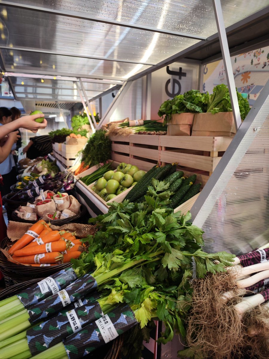 CleotildeUtpi's tweet photo. Fresh seasonal veggies u0026 organic eggs restocked! Grab local ingredients for your weekend meal prep ， https://t.co/amdhLxsxhj