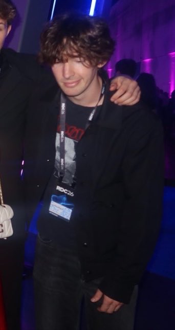 AphexktDaily tweet picture