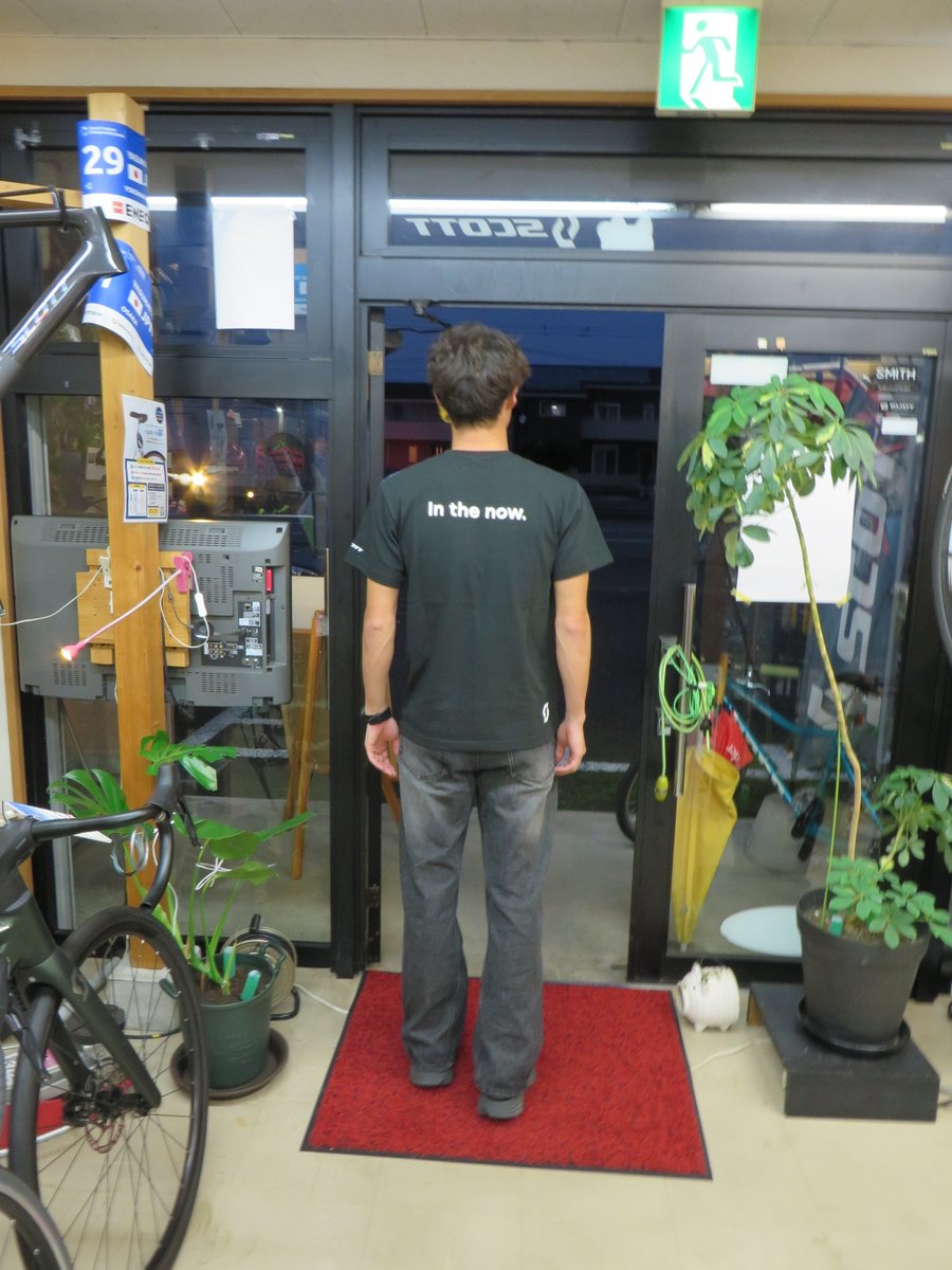 BandS_Energy's tweet photo. アジア大会に向けて出動！
#トライアスロン #アジア大会日本代表 #安松青葉 #SCOTT #バイクアンドスポーツエナジー https://t.co/DqfWFPoehs
