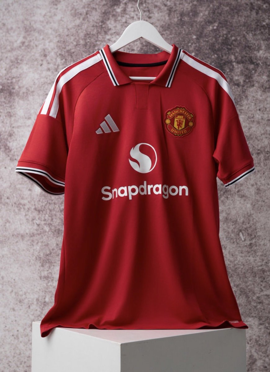 bettingvillage's tweet photo. Man Utd v Man City Shirt Giveaway!

We've got either a Utd home shirt or City away shirt to give to a couple of lucky followers (size L or XL) 👍🏼

To enter:

👉🏼 Repost &amp; like

👉🏼 Follow @bettingvillage @thetipsguide @statsvillage 

👉🏼 Comment what shirt you want

18+ gambleaware https://t.co/yWKJDAFfCx