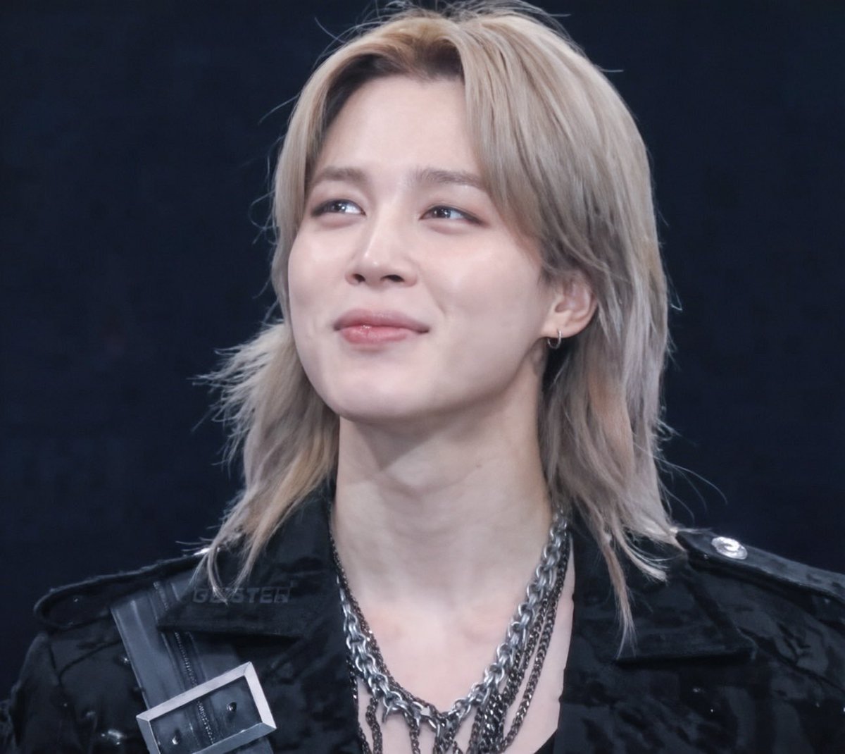 prettypjimin's tweet photo. the most beautiful person ever https://t.co/tJJ0R6ynHT