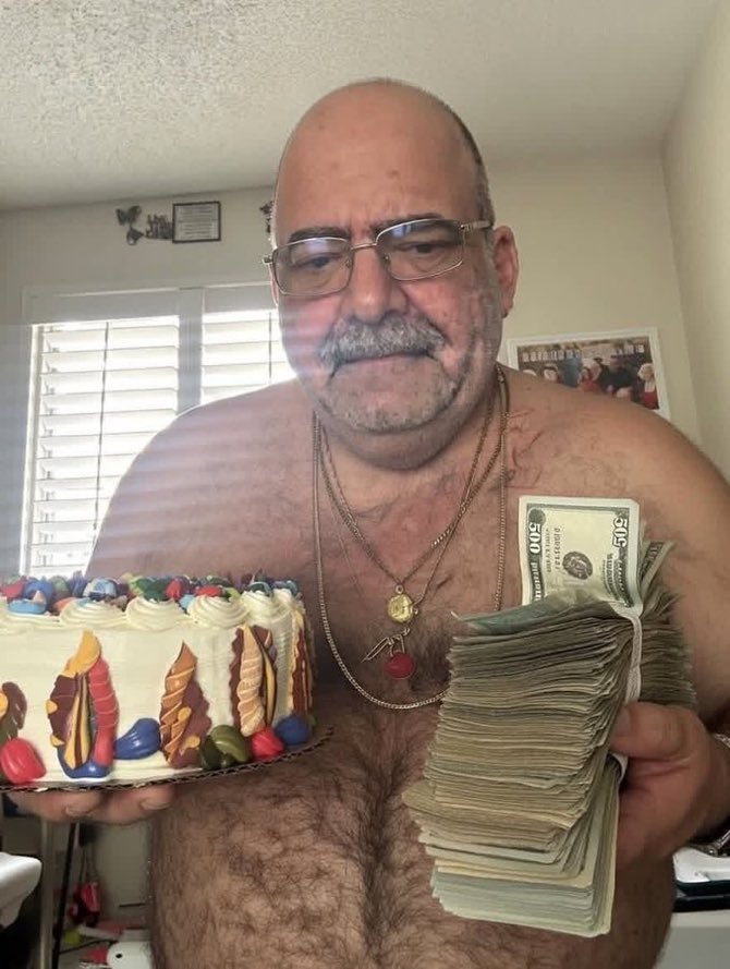 rakkausbrown's tweet photo. I just need a birthday wishes from you am sending you $200 now https://t.co/PpRQrcsglN