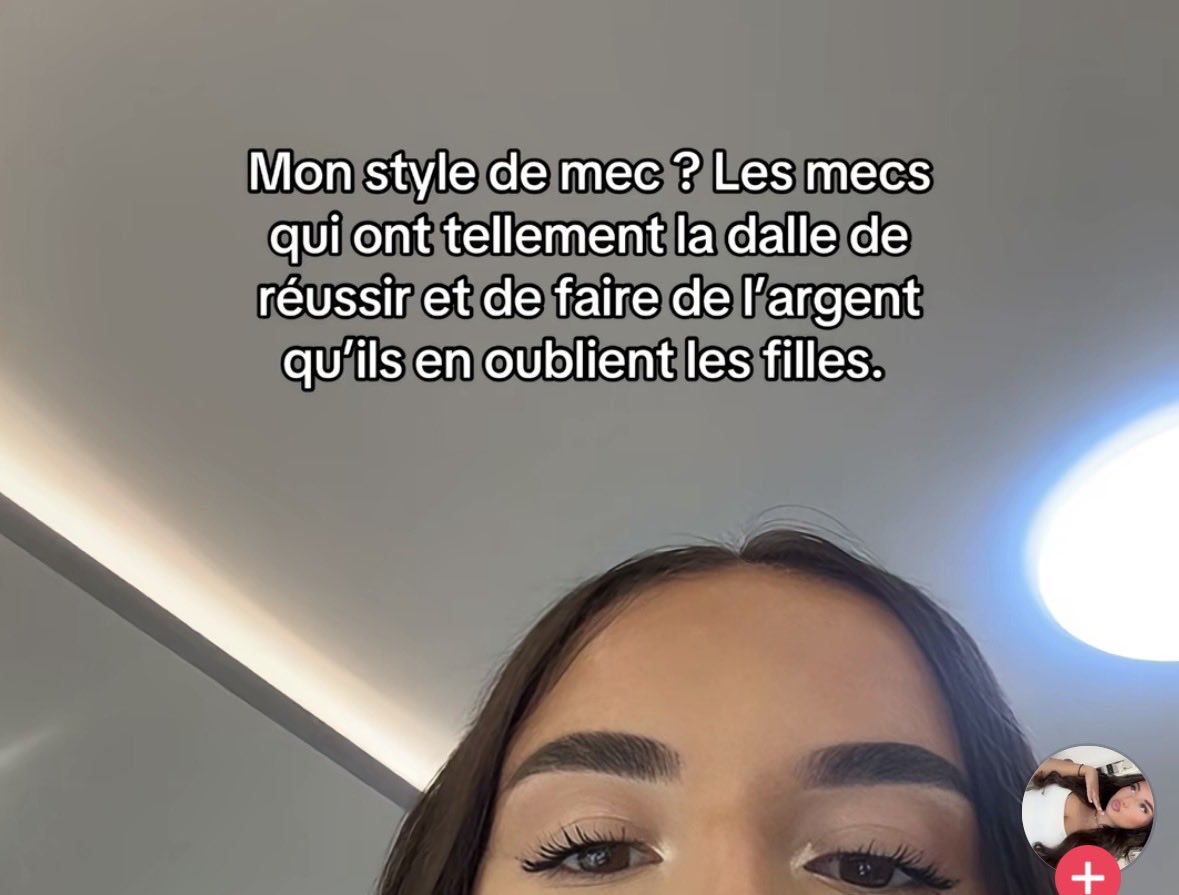 sasouu_7's tweet photo. tout simplement https://t.co/1ONrNAqzL5