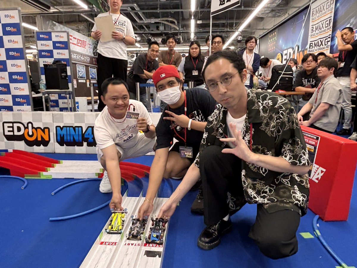 BasicGp's tweet photo. 🏆 #BMAXGP プレミアム南関東大会3 RESULT‼️

🥇優勝　カワイ選手
🥈準優勝　ジェフ選手
🥉3位　リチャード選手

全日本選手権への最後の予選「LAST GATE 2026」を制した3選手、おめでとうございます‼️🔥

いざ、全日本の舞台へ！

#mini4wd #bmaxgp https://t.co/LQ7g8Vg4QG