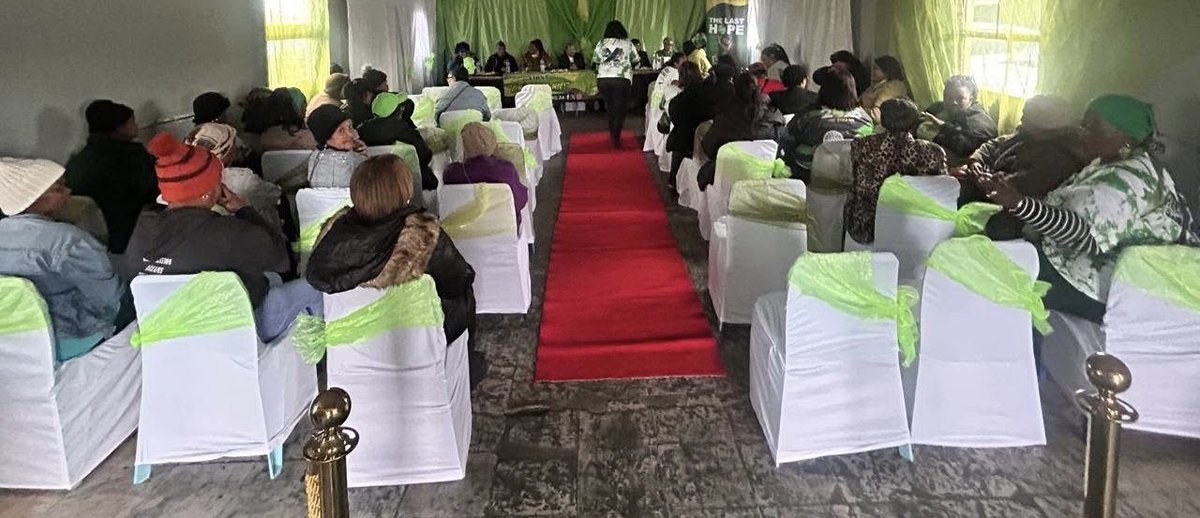 OnsBaizaNie's tweet photo. Another successful launch! πβπ½
Our Queens of Ward 22, Belhar, came together for a successful Womenβs Alliance launch. The Queens are mobilised, energised and ready to work the ground! π₯
Cape Metro REC Womenβs Alliance, we see you! π
#OnsBaizaNie #MaakToe #LGE2026 https://t.co/u3a0kV9DR1