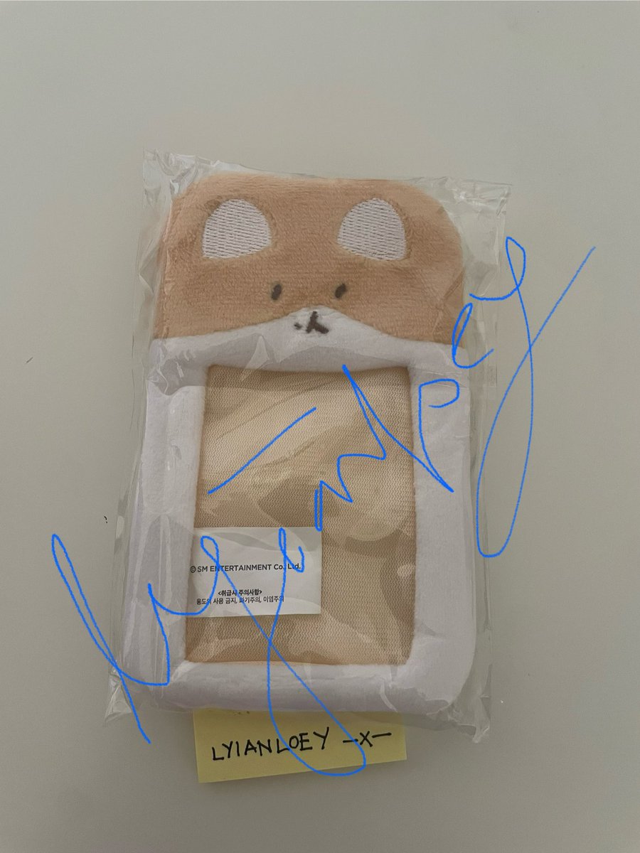 lyianloey's tweet photo. WTS 

BAEKHYUN TEOLAEGI OFFICIAL MERCH
- mini plush ottugi
- pc holder
 
Malaysian only 🇲🇾 
DM for details

#baekhyun #백현 #타래기 #teolaegi #pasarexo @pasar_EXO (would really appreciate if can rt) https://t.co/Ezk7J4hmh5